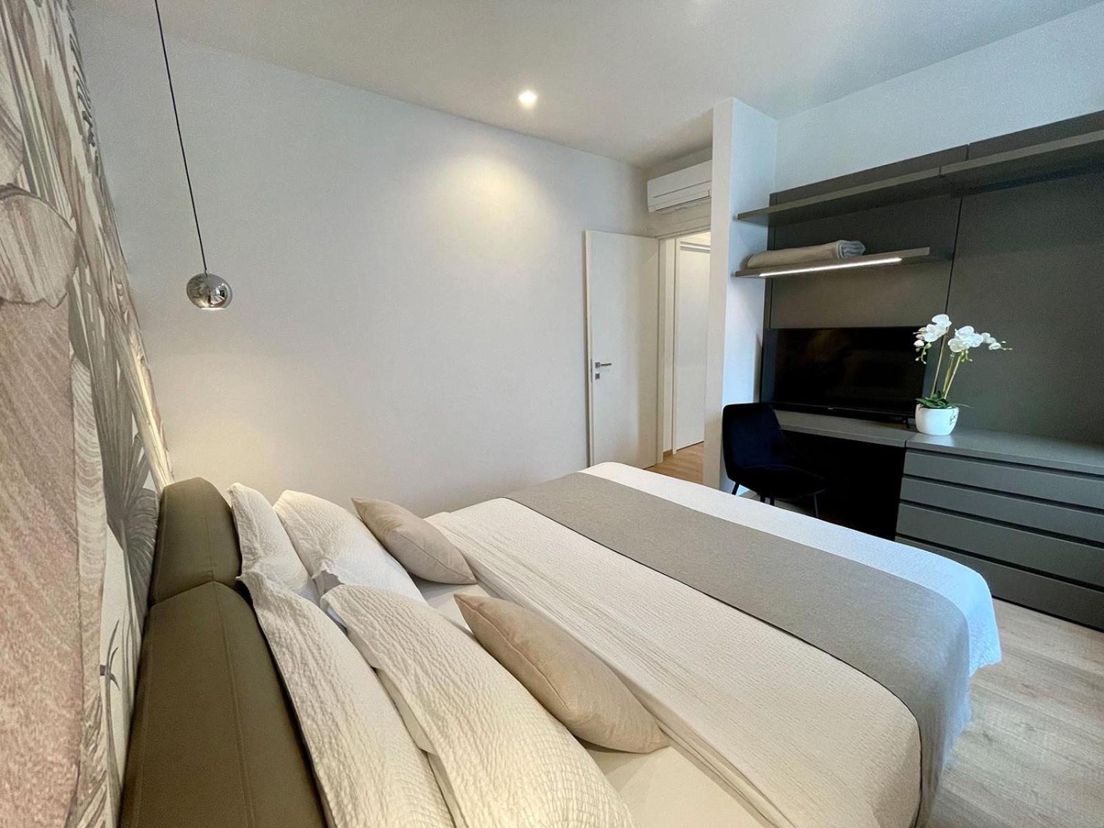 Clavis Luxury Apartments Chiavenna Exterior photo